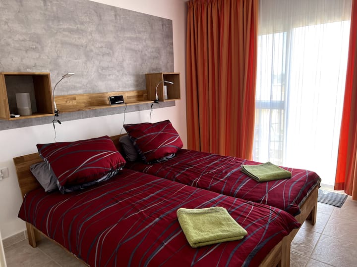 საძინებელი 1