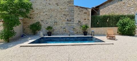 Private house, pool and garden in Provence