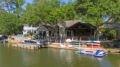 Relaxing Family Lake House, Fish, BBQ, Rent a Boat