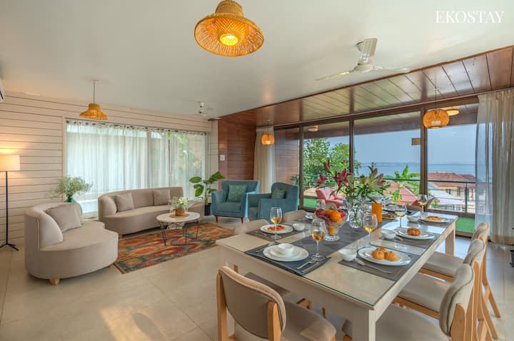 Dining area image 1