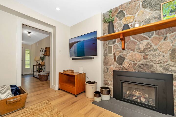 6 bdrm Calm&Private Farm In Ottawa: The Farm Haus gallery image 5