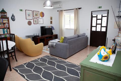 Top Airbnb: Away from the crowd, near the sea em Moncarapacho
