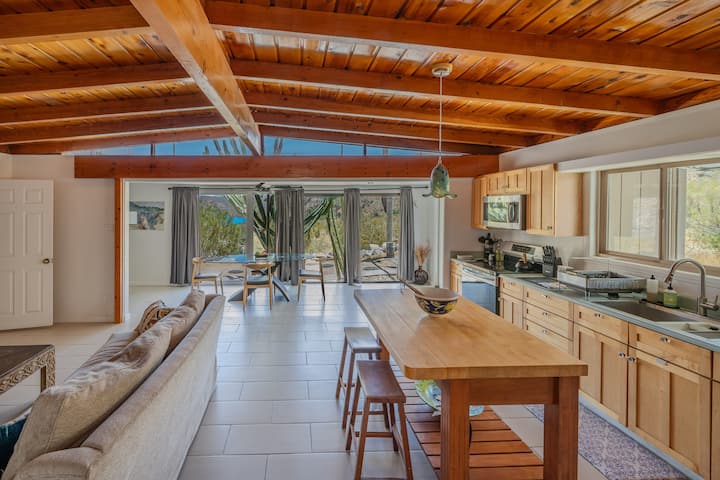 Hidden Passage Zeus • Get Cozy for 50% Off! - Cottages for Rent in