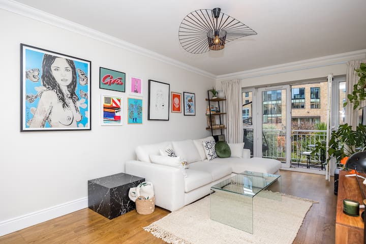 Trendy Artistic Peaceful and Perfectly Located Apt