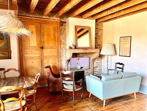 Annonce Airbnb populaire: The Eugenie Garden à Saône Et Loire