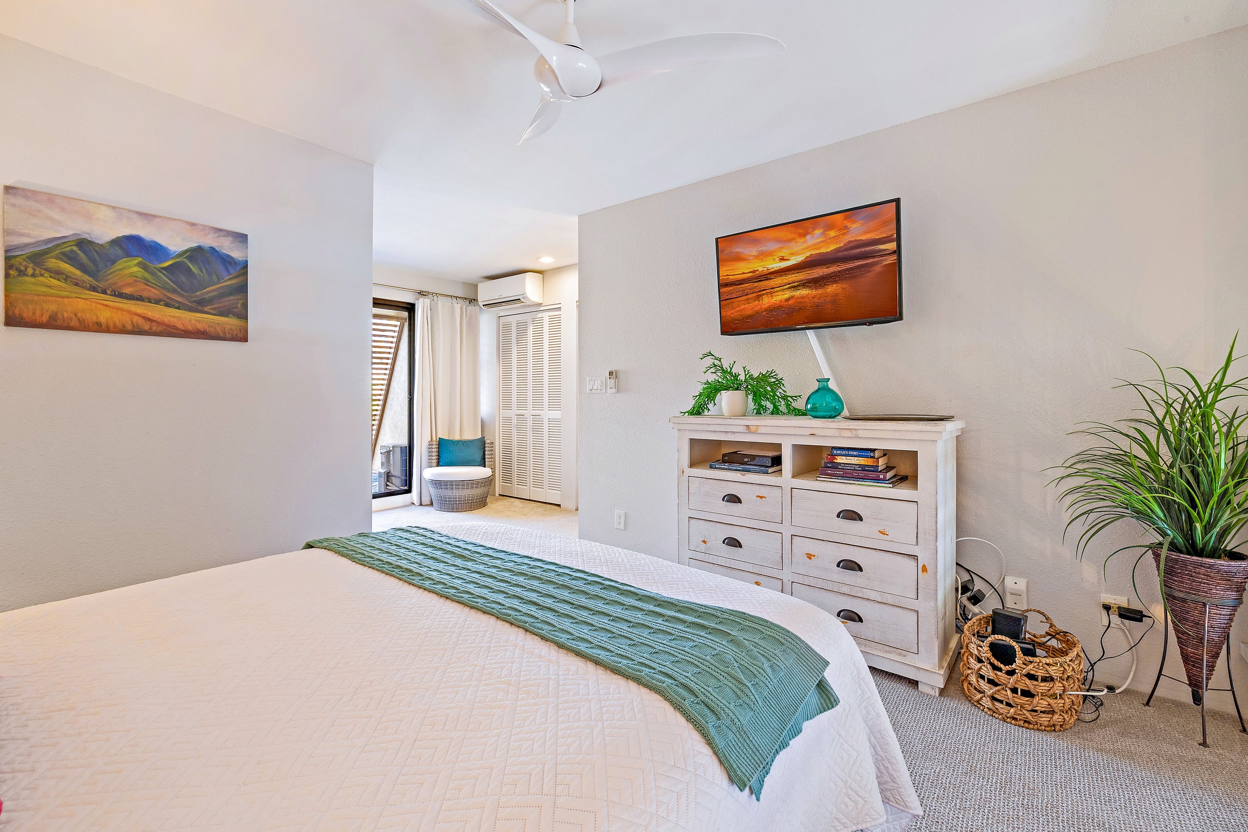 Condo in Kihei · ★4.94 · 2 bedrooms · 3 beds · 2 private baths - Image 16