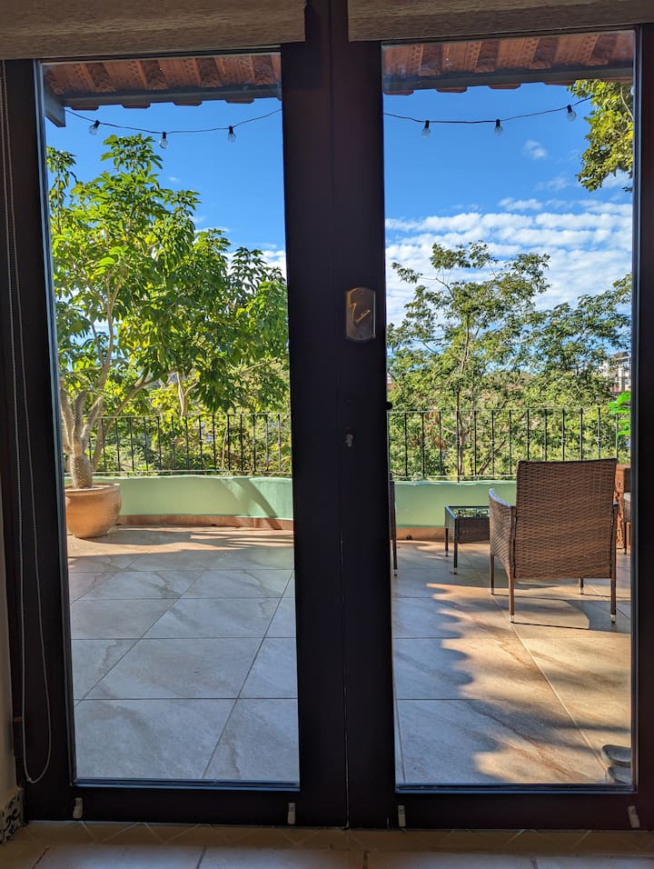 Вход към спалня 2 с тераса