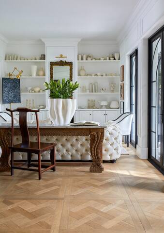 Classic Home in the heart of Newlands Village gallery image 4