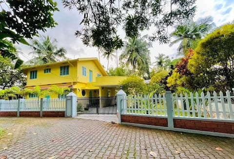 Like Home | Casa De Mini | A Unique Urban Bungalow