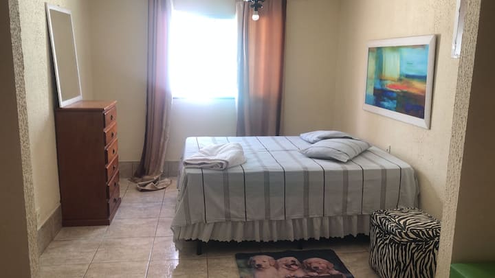 საძინებელი 1