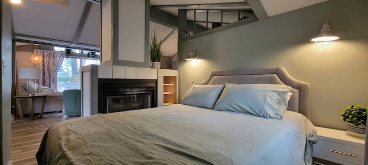 Coach House Apartment. Above Garage