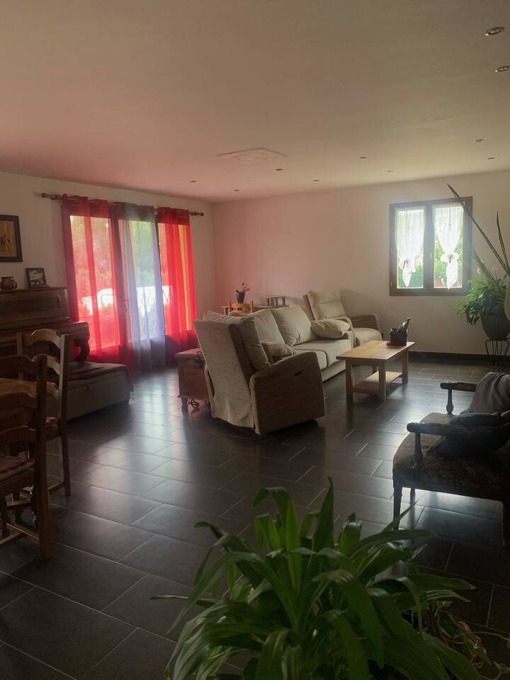 غرفة المعيشة