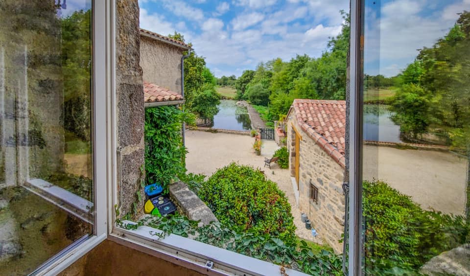 La Fournil, a 15th-century bakehouse on the river, Argentonnay, Deux-Sèvres, France, photo 5 of 10