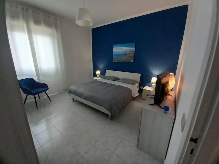 Casa del Grillo,in centro a 50m dal mare - Condomini in affitto a Trapani,  Sicilia, Italia - Airbnb