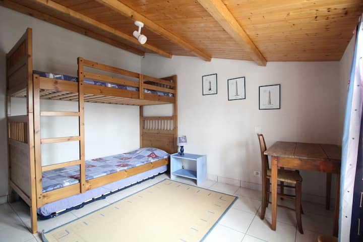 საძინებელი 4