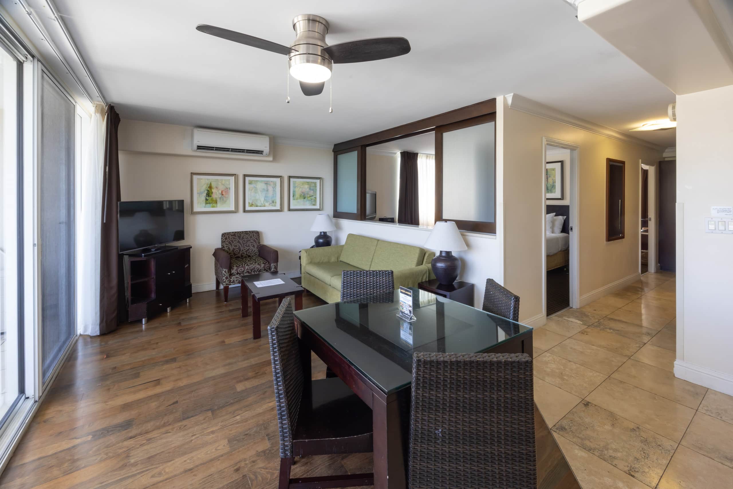Regency Waikiki City Vw 2B Never-end summer deal! - Image 2