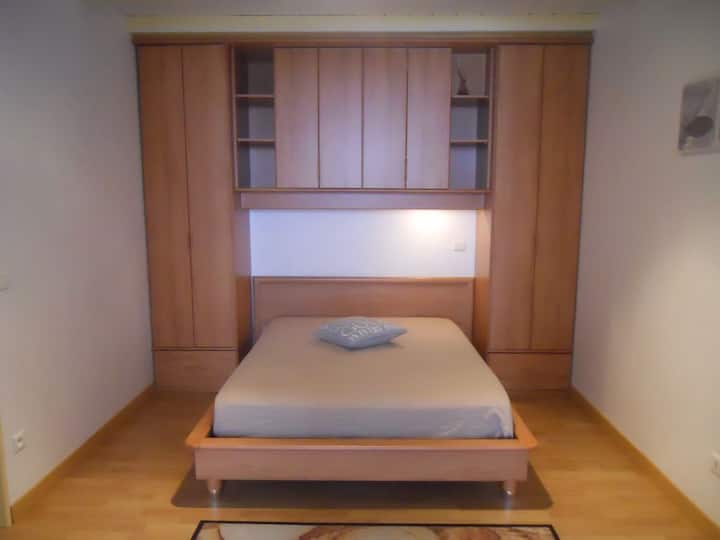 غرفة النوم 2