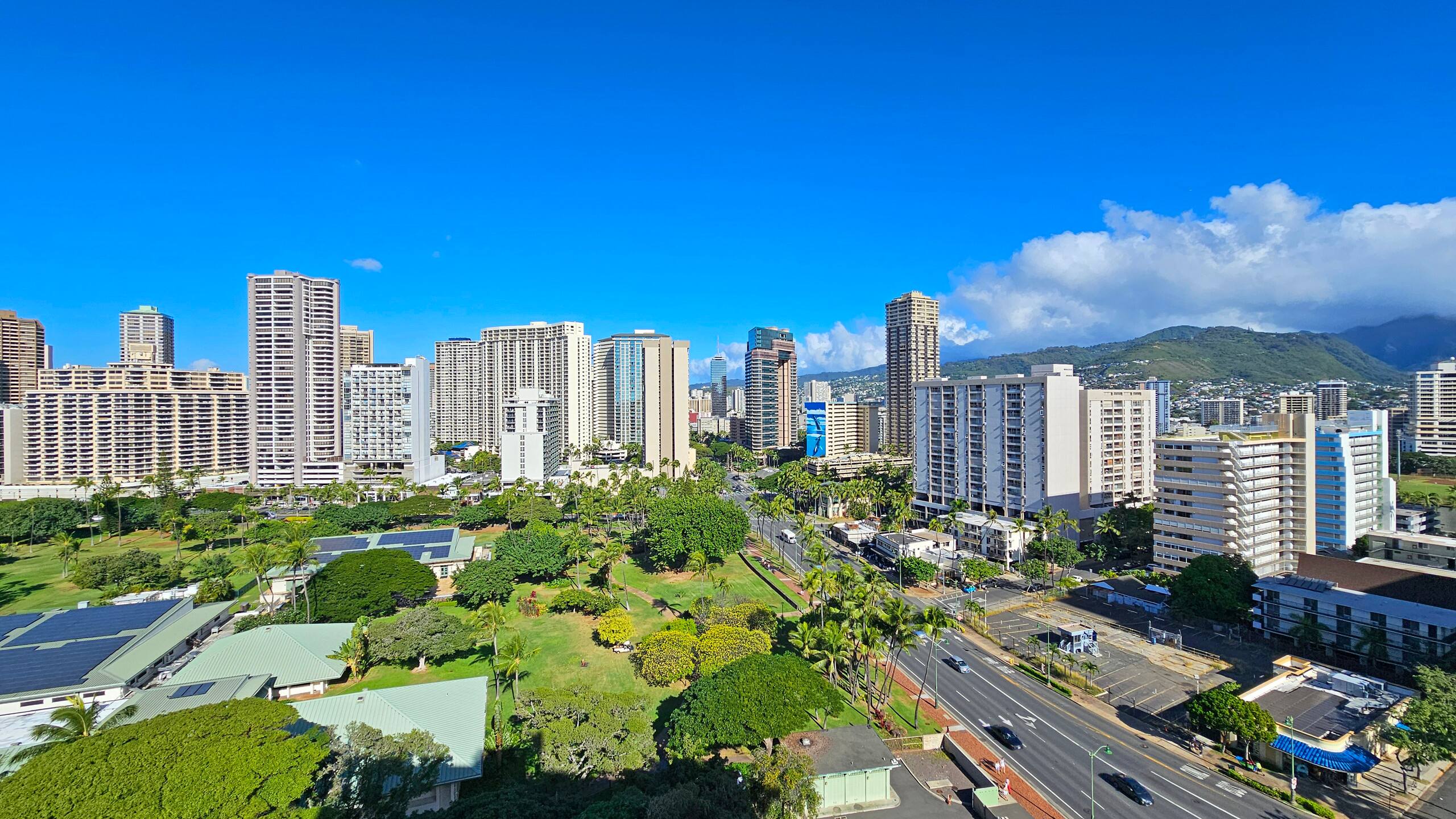 Condo in Honolulu · ★4.96 · 1 bedroom · 1 bed · 1 private bath - Image 34