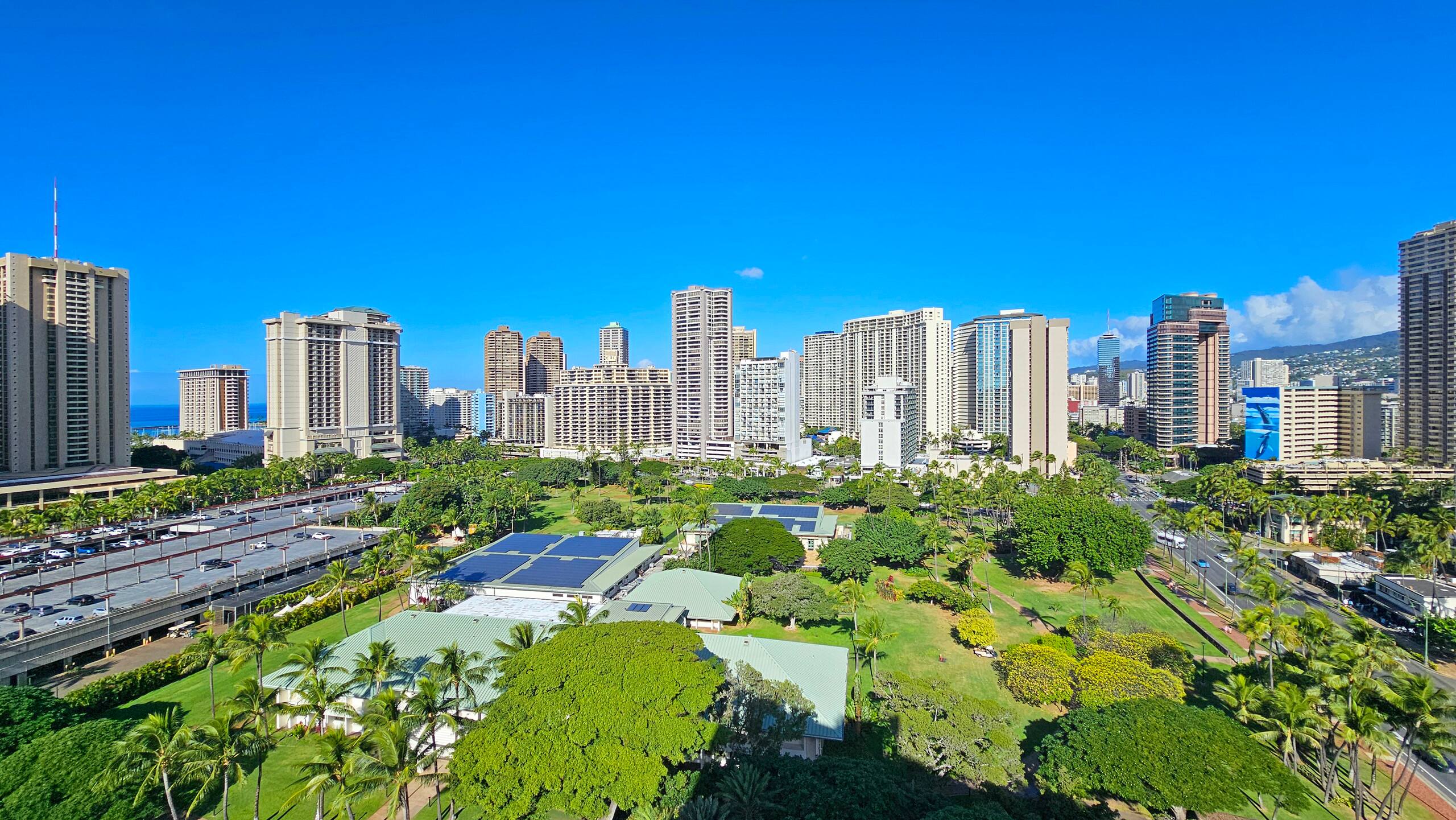 Condo in Honolulu · ★4.96 · 1 bedroom · 1 bed · 1 private bath - Image 40