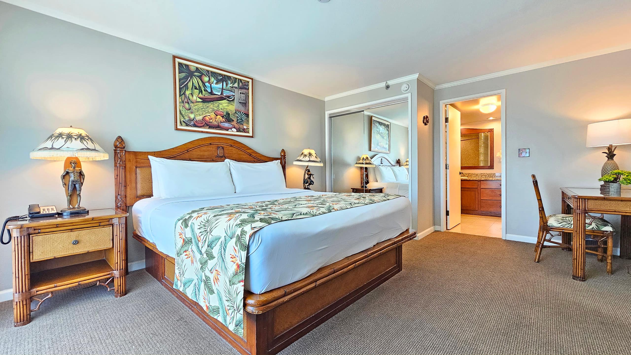 Condo in Honolulu · ★4.96 · 1 bedroom · 1 bed · 1 private bath - Image 21