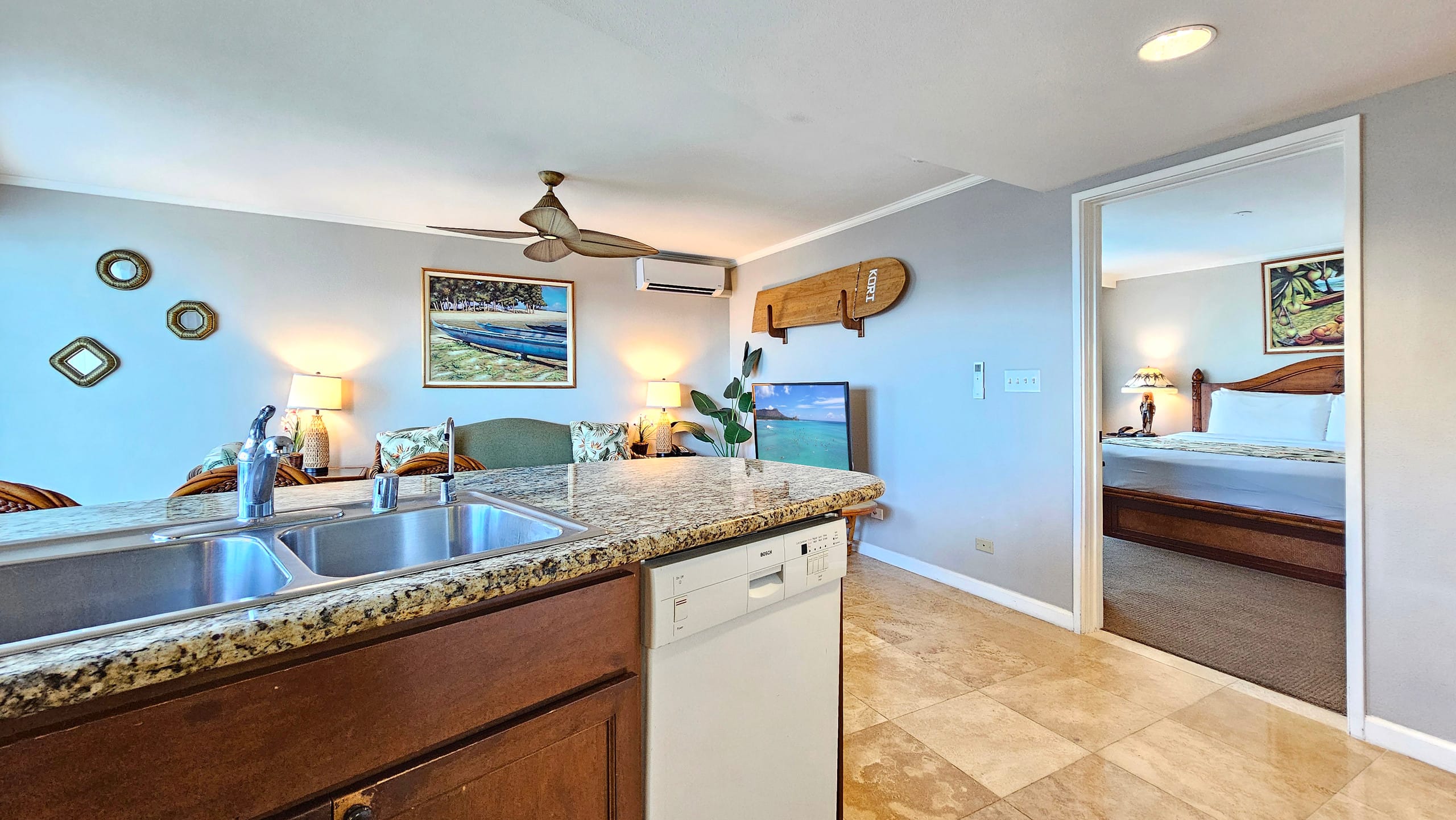 Condo in Honolulu · ★4.96 · 1 bedroom · 1 bed · 1 private bath - Image 9