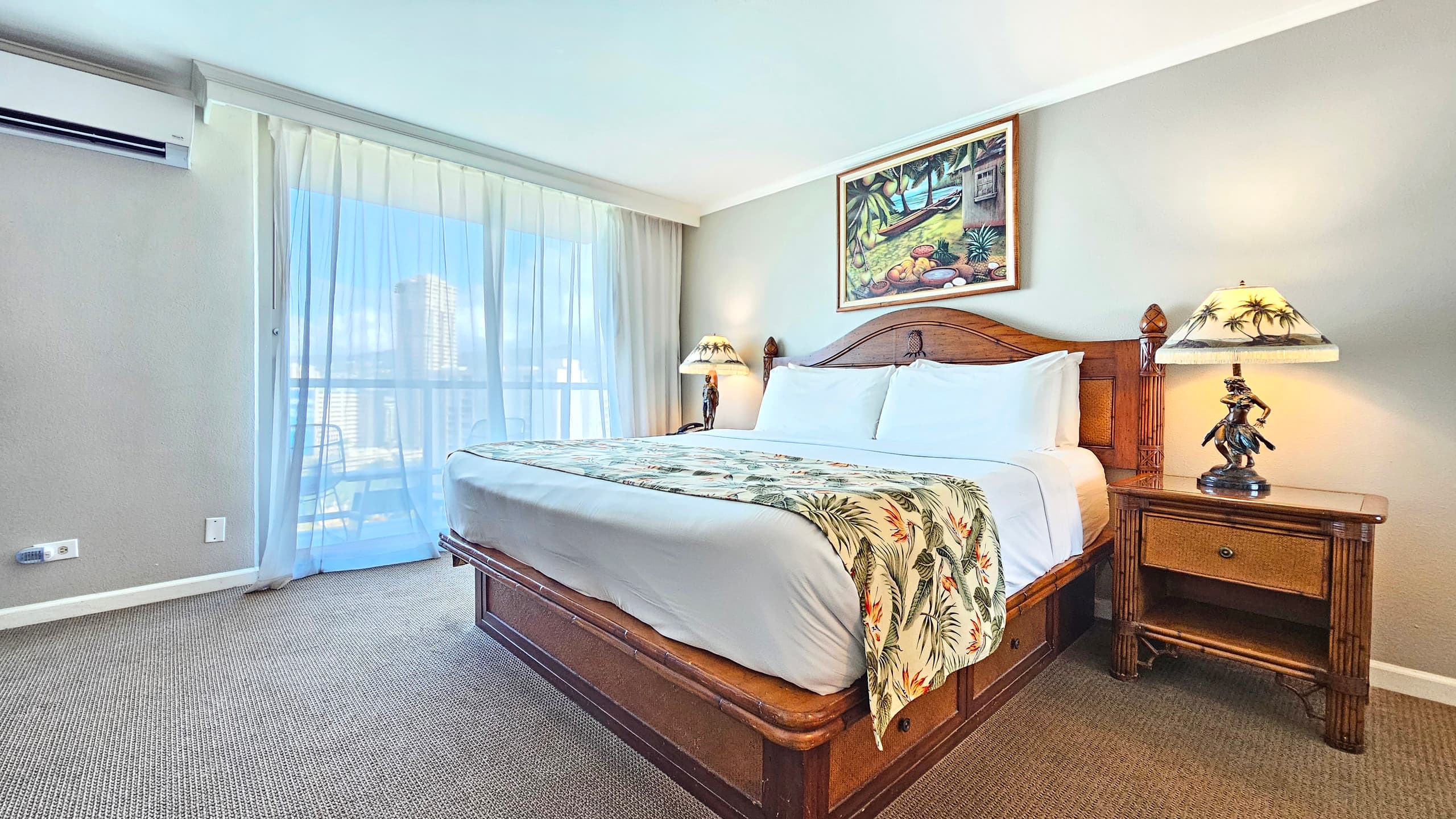 Condo in Honolulu · ★4.96 · 1 bedroom · 1 bed · 1 private bath - Image 23