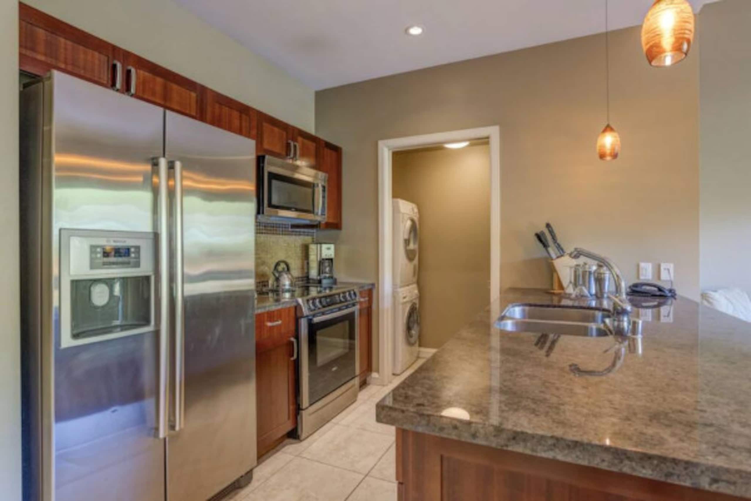 Condo in Lahaina · ★4.57 · 1 bedroom · 1 bed · 1 bath - Image 6