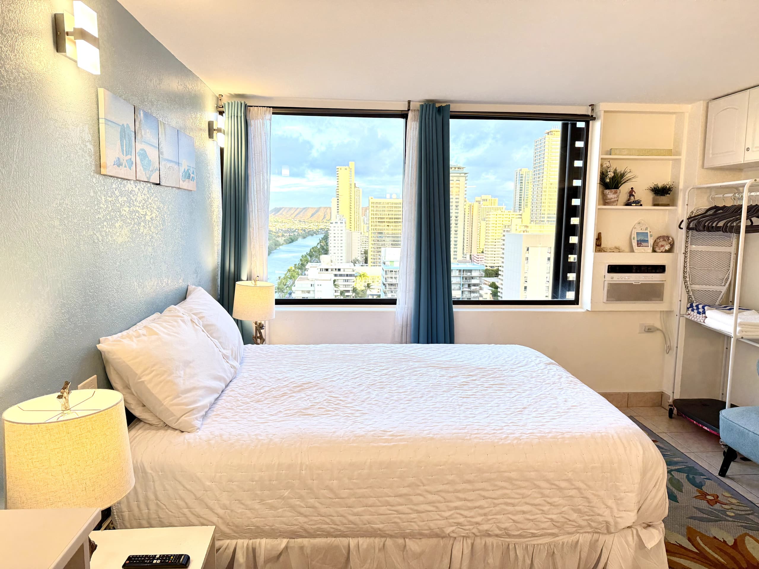 Condo in Honolulu · ★4.81 · 1 bedroom · 1 bed · 1 private bath - Image 12
