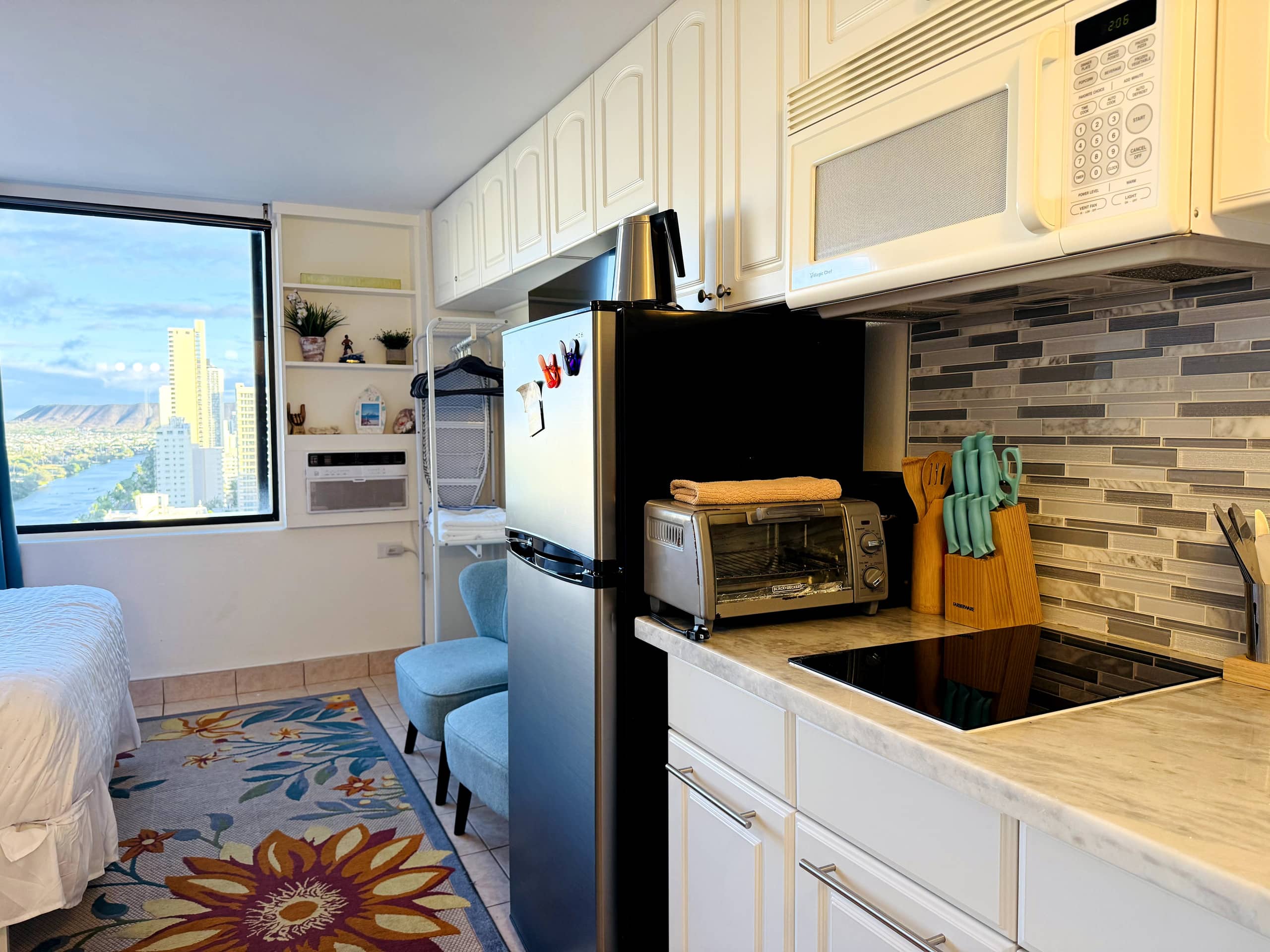 Condo in Honolulu · ★4.81 · 1 bedroom · 1 bed · 1 private bath - Image 13