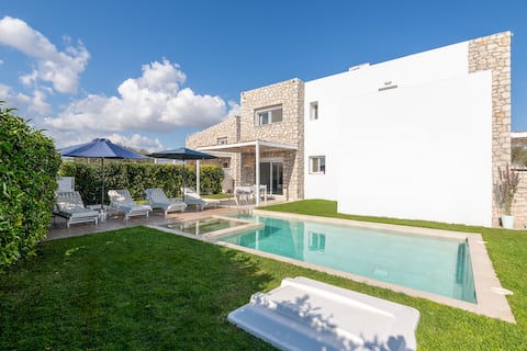 Ossiano Heating Pool 2 min drive to Haraki beach