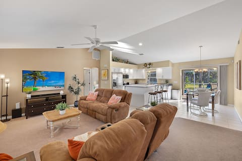 Successful Airbnb property: The Windy Palm · 5 star Pool Home · 2 King Beds in Lehigh Acres