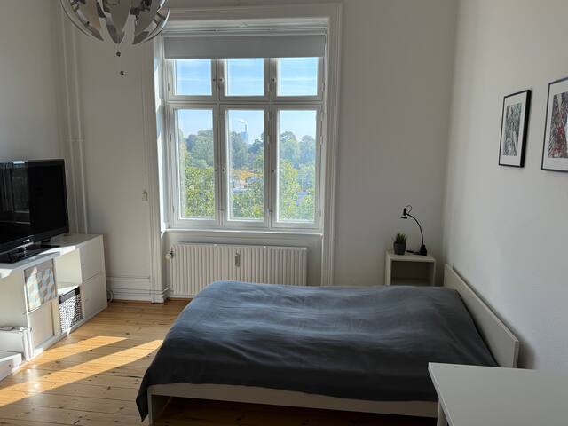 Spacious apt | 5 min walk to the Little Mermaid gallery image 5