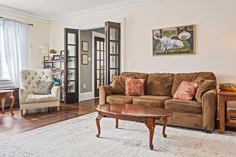 The Huffman House: Historic & Family Owned