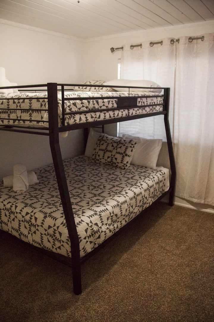 საძინებელი 2