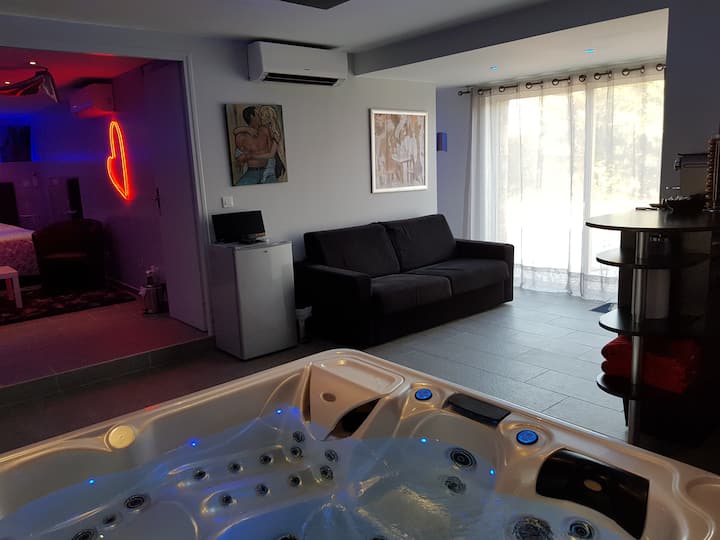Chambre Et Spa Intérieur Privatif - Cuers