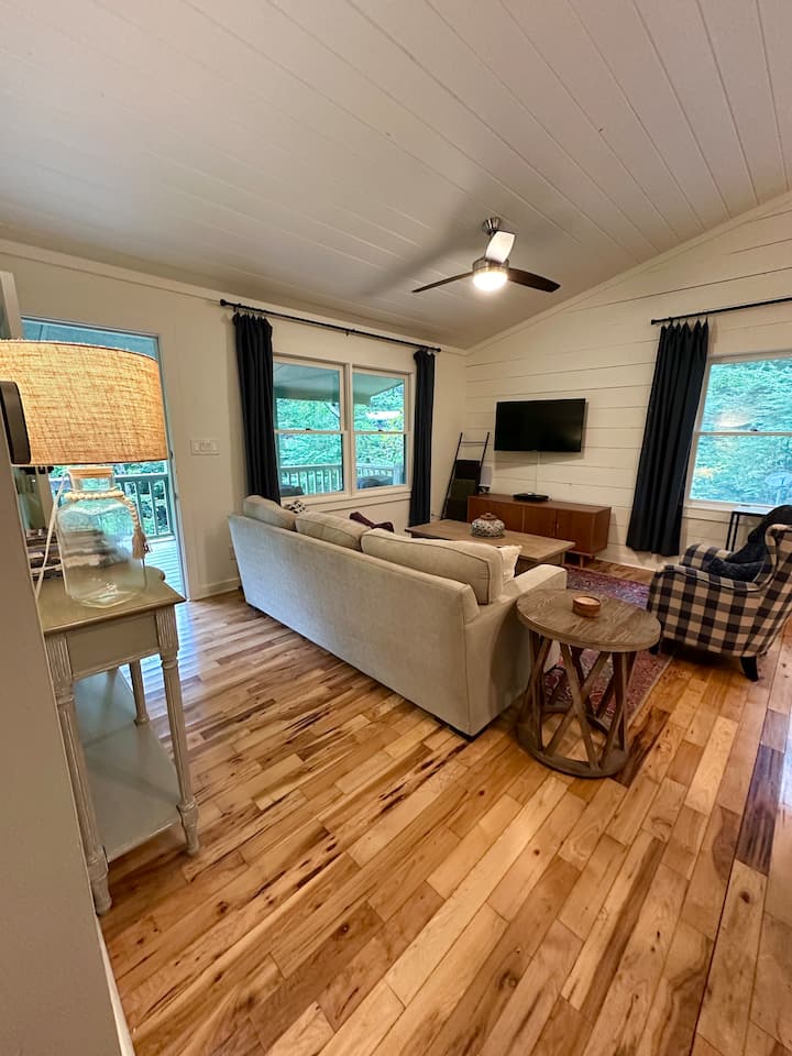 Cashiers Cottage - 5 Min To Downtown, Dogs Ok! - Sapphire, NC