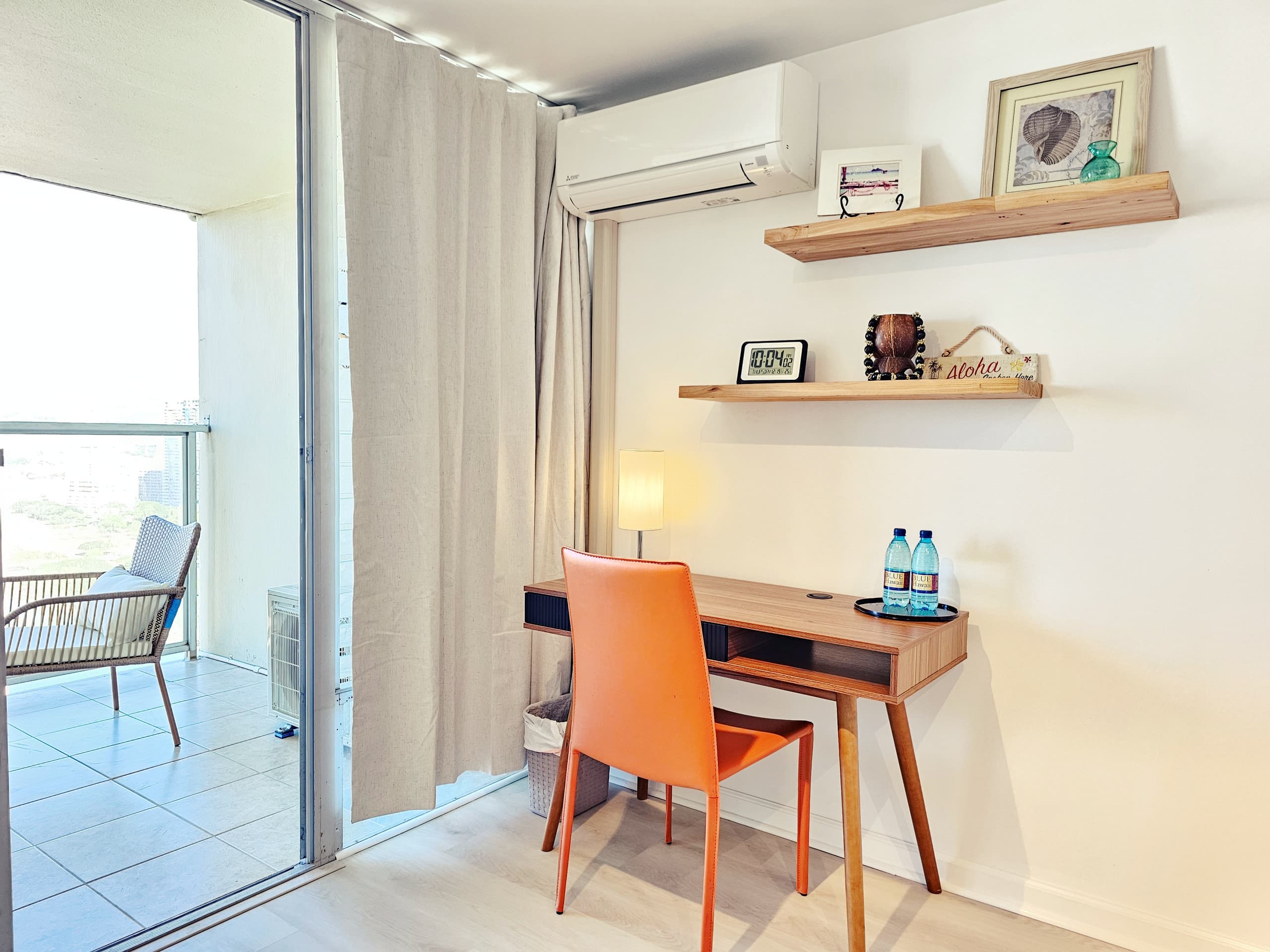Condo in Honolulu · ★4.81 · Studio · 1 bed · 1 private bath - Image 11