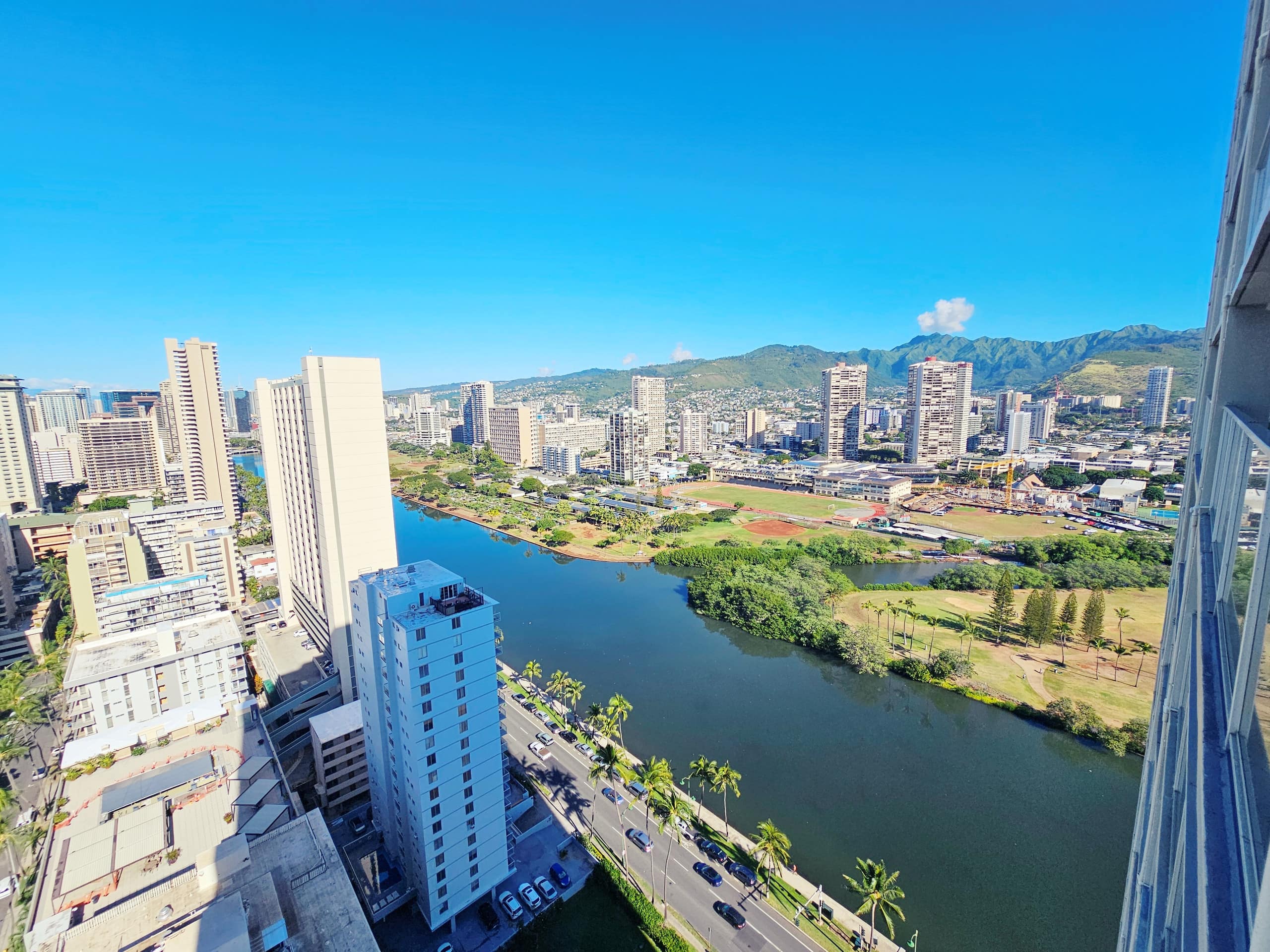Condo in Honolulu · ★4.81 · Studio · 1 bed · 1 private bath - Image 43