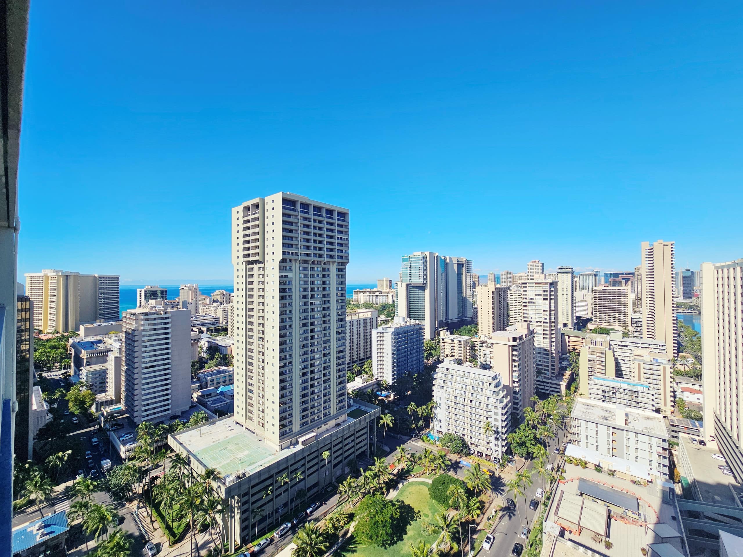 Condo in Honolulu · ★4.81 · Studio · 1 bed · 1 private bath - Image 41