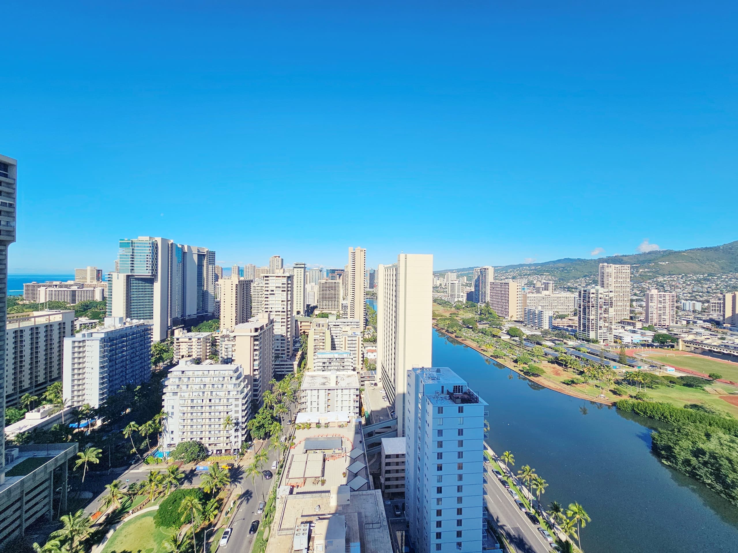 Condo in Honolulu · ★4.81 · Studio · 1 bed · 1 private bath - Image 42