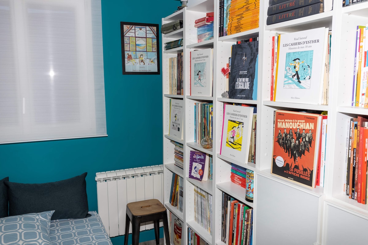 Спална соба 2 со колекција на стрипови!