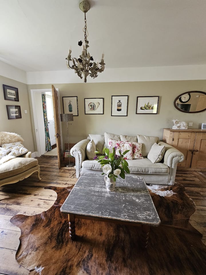 Charming Victorian Cottage - Horning