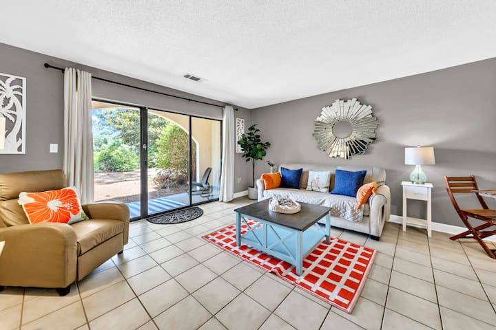 Stylish Lake View Condo In Bluewater - ニスビル, FL