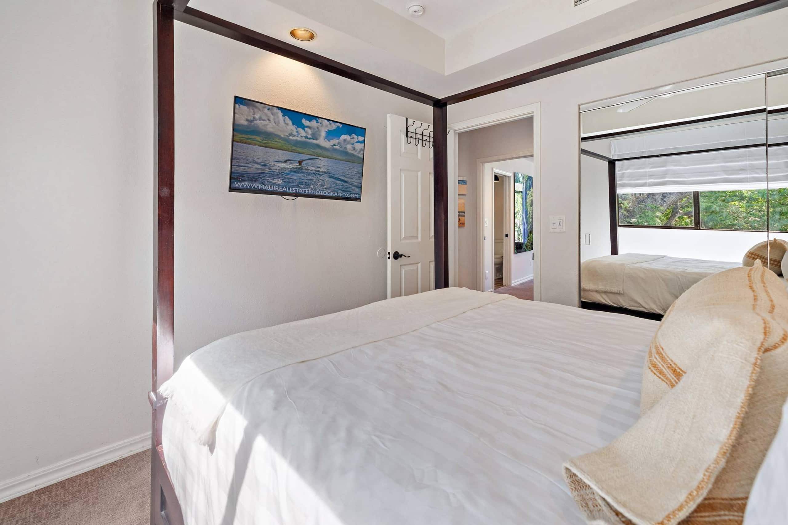 Townhouse in Lahaina · ★4.93 · 3 bedrooms · 3 beds · 2.5 baths - Image 21