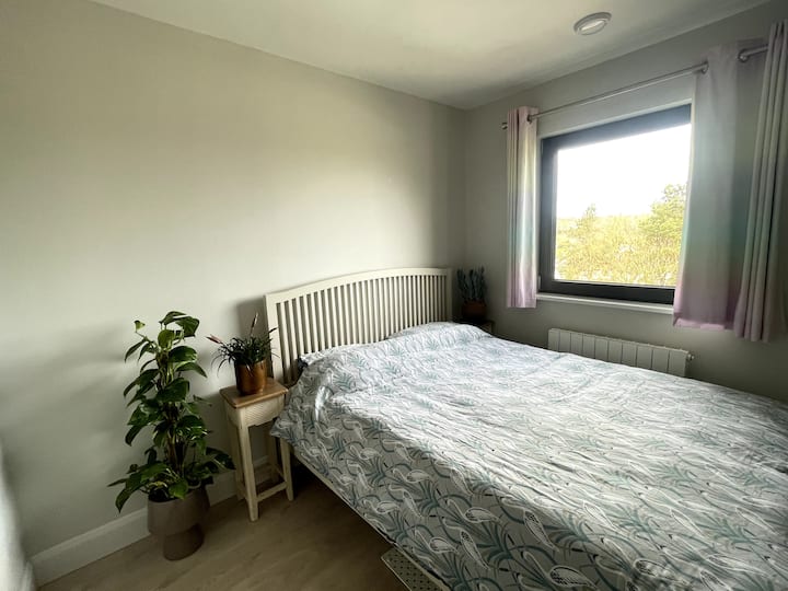 Veľká manželská posteľ