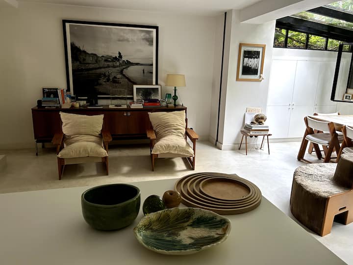 Rare Maison Parisienne Avec Jardin. - Paris