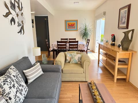 Successful Airbnb property: Casa Tlalpan with garden | Quiet | Near hospitals in Calvario Camisetas