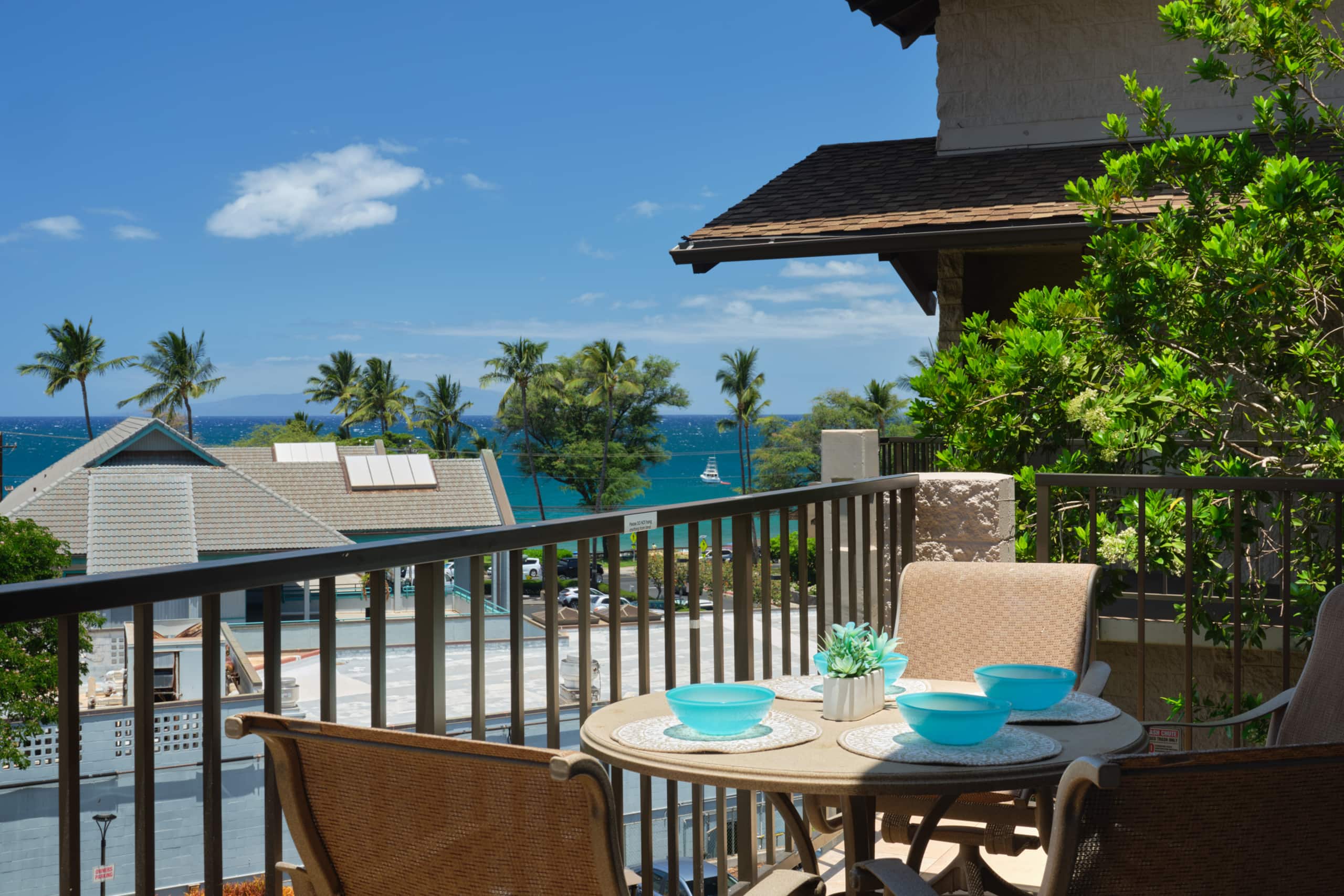 Condo in Kihei · ★4.83 · 2 bedrooms · 3 beds · 1 bath - Image 1