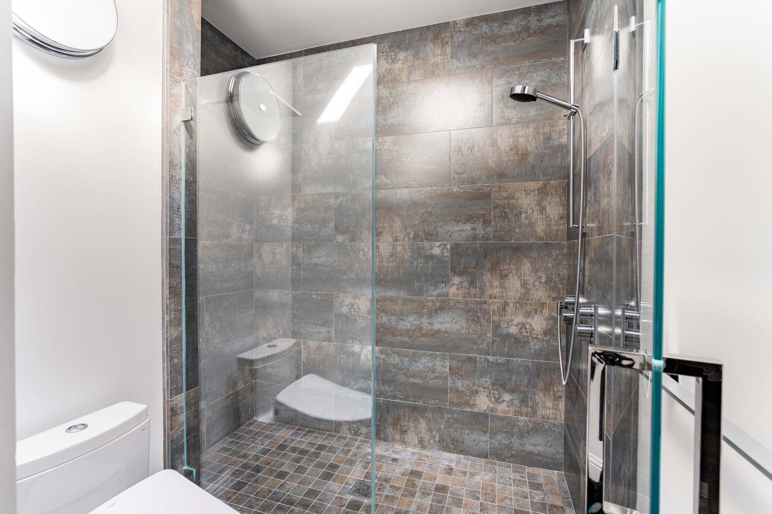Home in San Francisco · ★4.9 · 3 bedrooms · 3 beds · 2.5 baths - Image 26