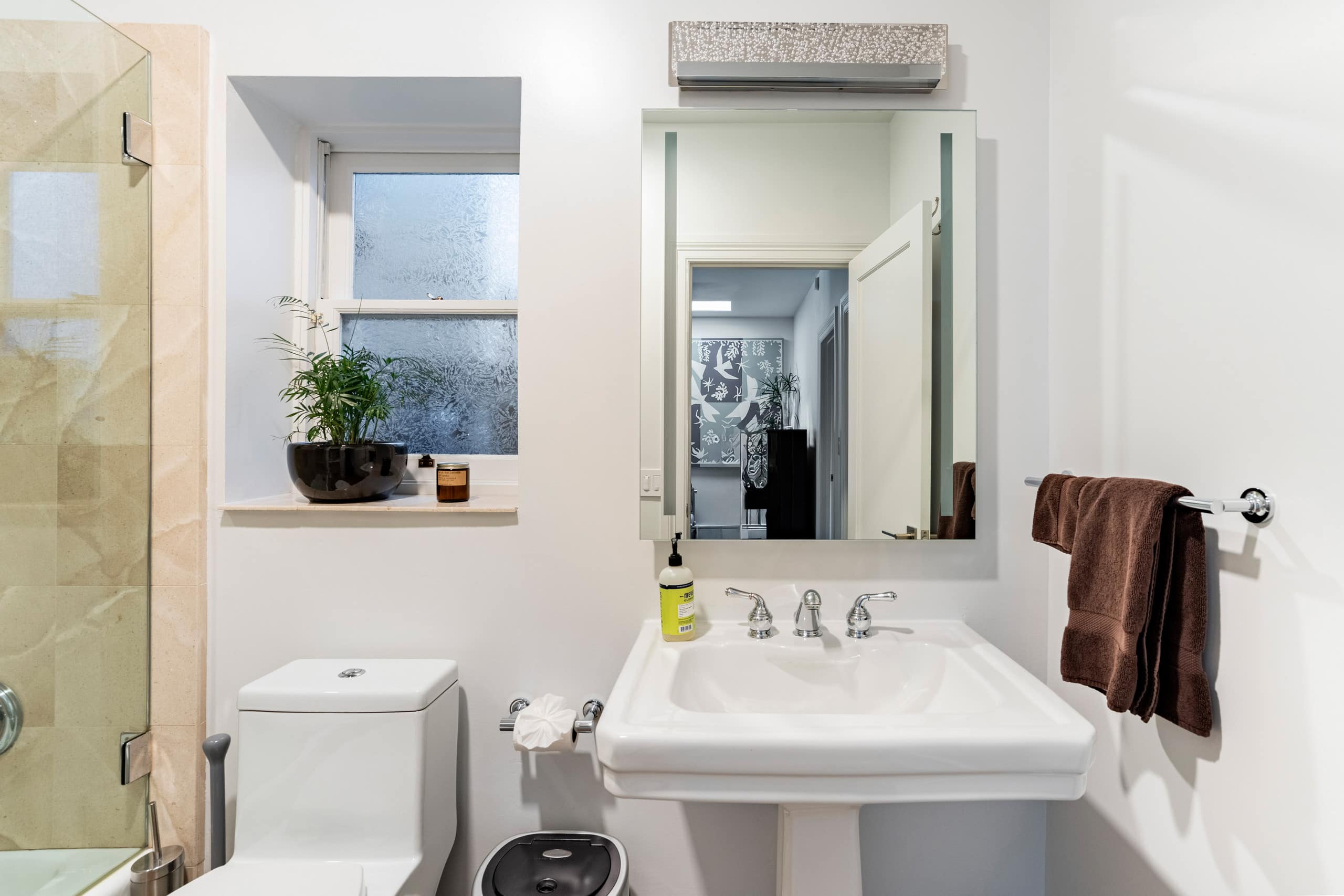 Home in San Francisco · ★4.9 · 3 bedrooms · 3 beds · 2.5 baths - Image 34